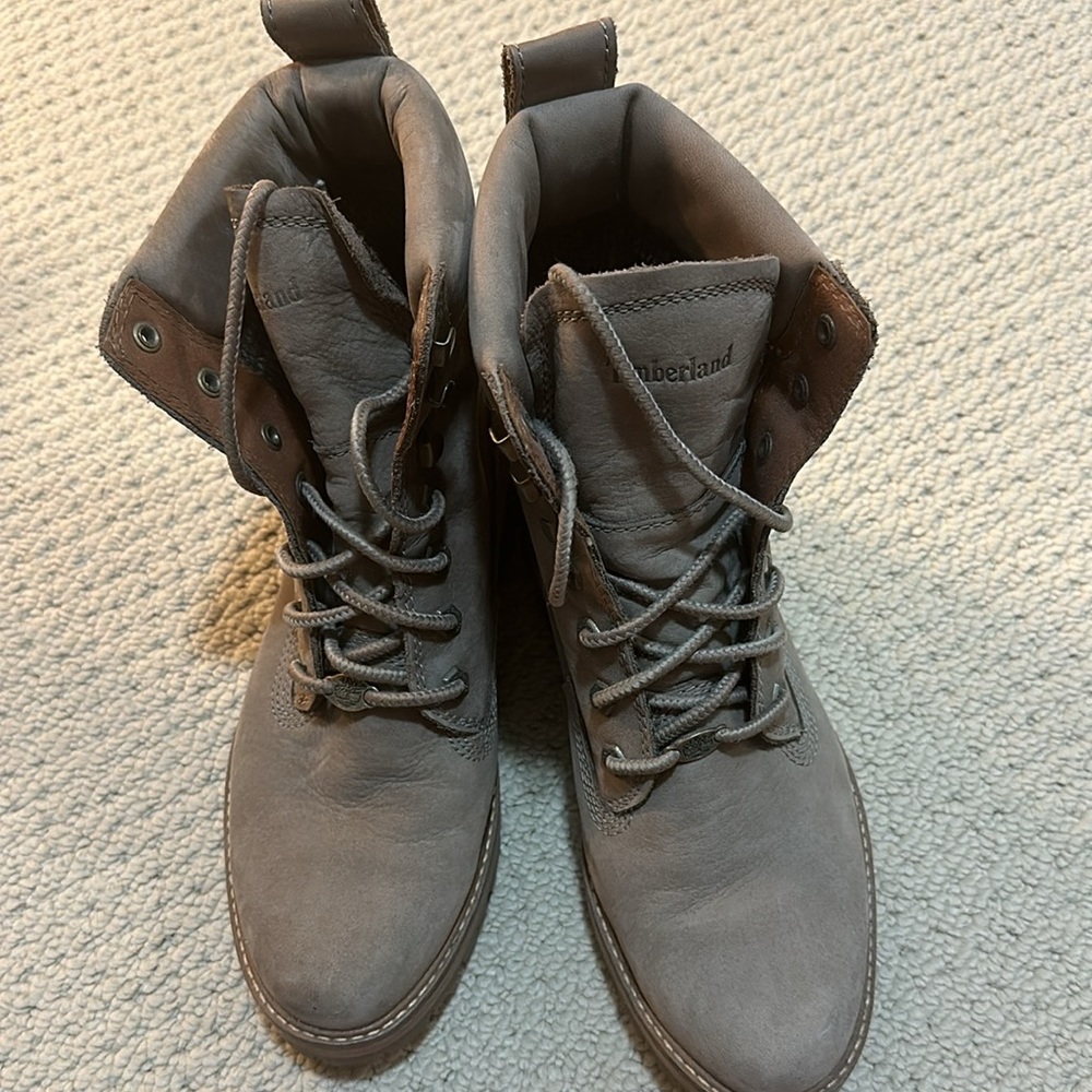 Timberland Women's Courmayeur Valley Lace-Up Boot